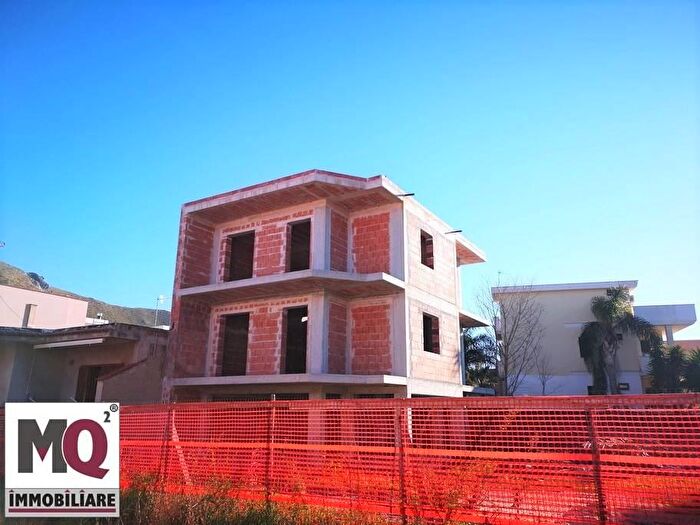 Casa monolocale in vendita in Mondragone