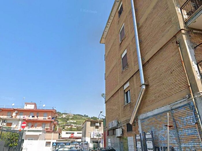 Appartamento monolocale in affitto in Via Pisciarelli, Agnano, Pozzuoli