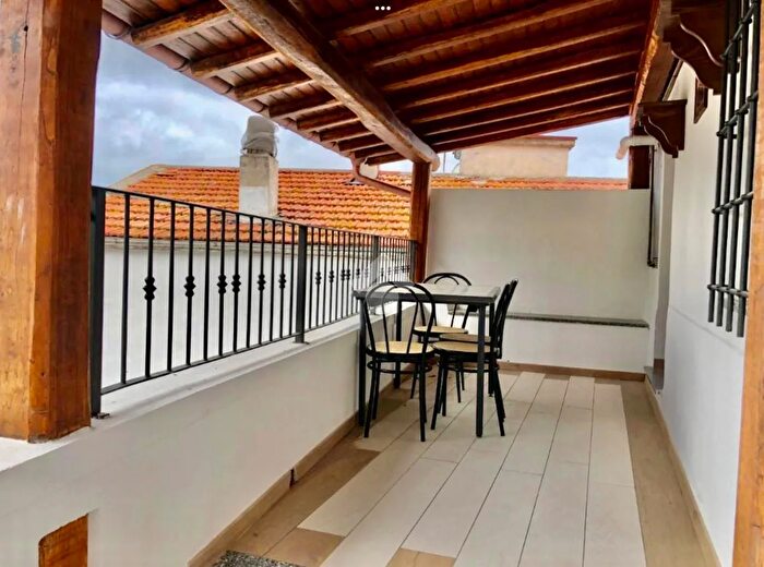 Appartamento con 5 locali in vendita in Via Rossi, Magliolo