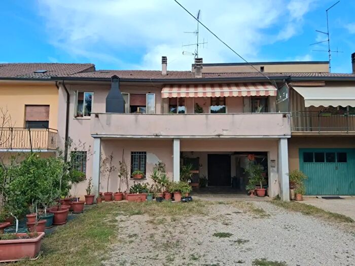 Casa trilocale in vendita in Via Grancare Basse N d, Arcugnano