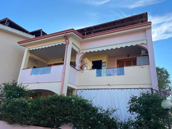 Appartamento quadrilocale in vendita in Via Belgrado, Villasimius