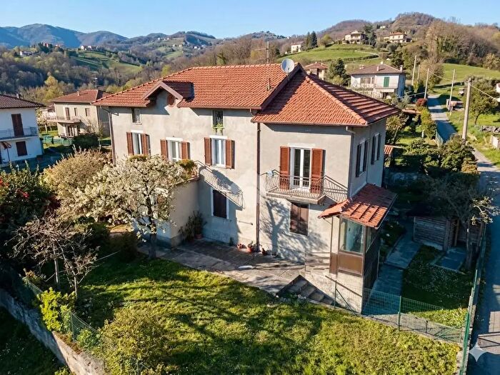 Appartamento trilocale in vendita in Via Carlo Marazzi, Colico