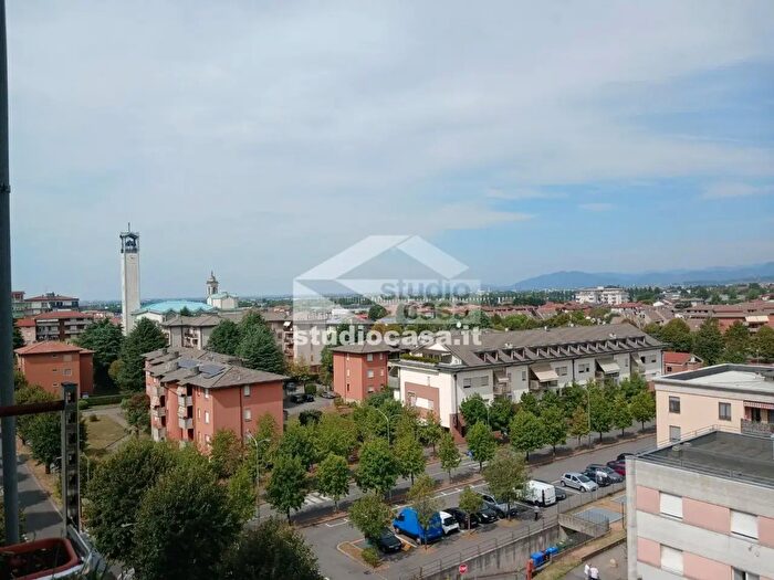 Appartamento bilocale in vendita in Viale Trieste, Azzano San Paolo
