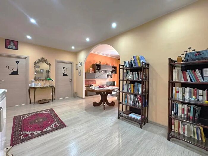 Appartamento quadrilocale in vendita in Zona Murialdo, Viterbo