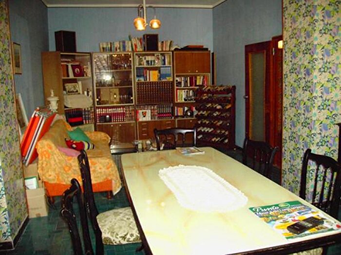 Appartamento con 6 locali in vendita in Via XX Settembre, Rosora