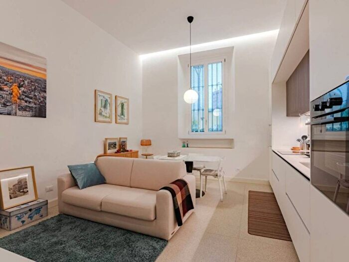 Appartamento bilocale in affitto in Via Gaetano De Castillia, Isola, Milano