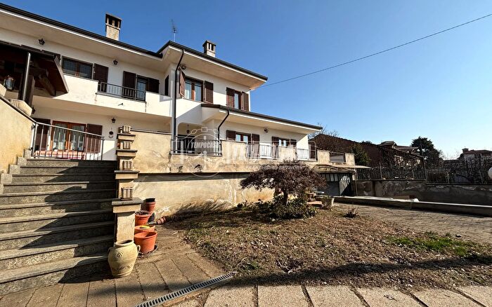 Case in Vendita e in Affitto - 2