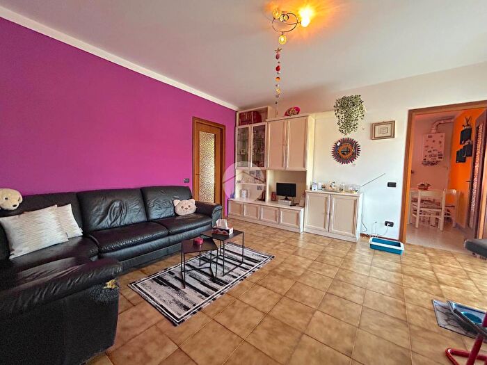 Appartamento quadrilocale in vendita in Via Castello, Castel DAzzano