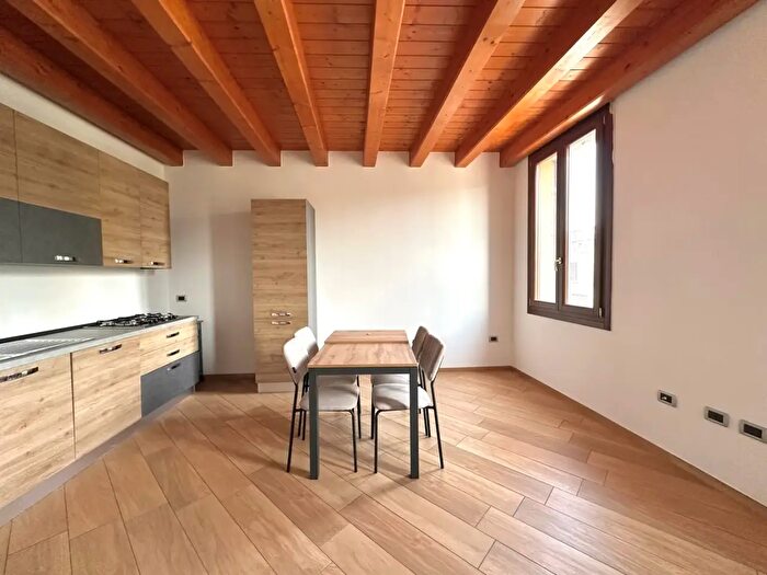 Appartamento trilocale in vendita in Via Matteotti, Montagnana