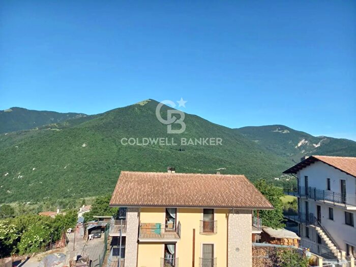 Appartamento trilocale in vendita in Via Sopra La Fontana Snc, Castel Di Sangro