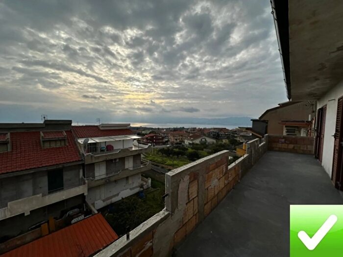 Casa quadrilocale in vendita in Campo Calabro