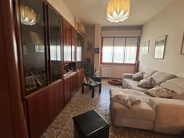 Appartamento trilocale in vendita in Via Dalmazia, Pistoia