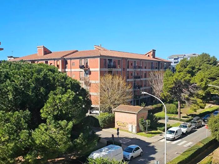 Appartamento trilocale in vendita in Via delle Rondini, Cagliari