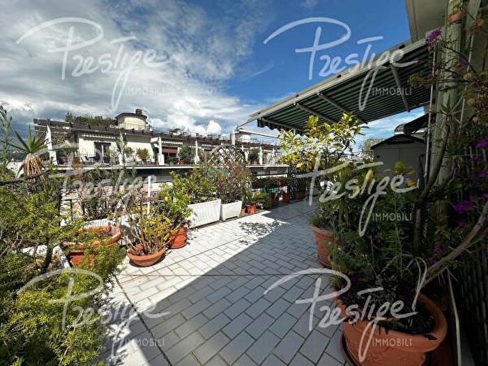 Appartamento con 6 locali in vendita in Via Vittorio Veneto, La Spezia