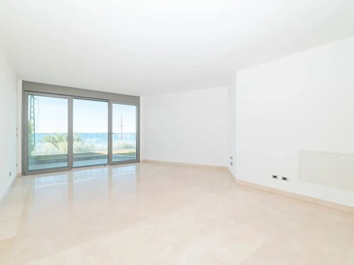 Appartamento trilocale in vendita in Corso Mazzini, Sanremo