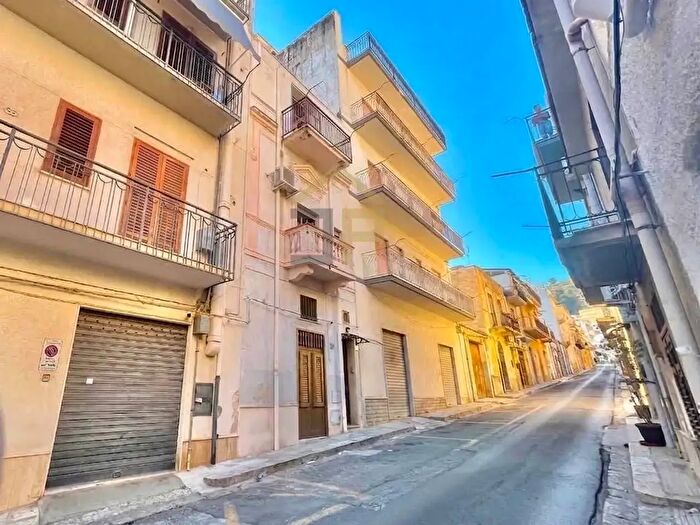 Casa con 5 locali in vendita in Via Giuseppe Verdi, Castellammare Del Golfo