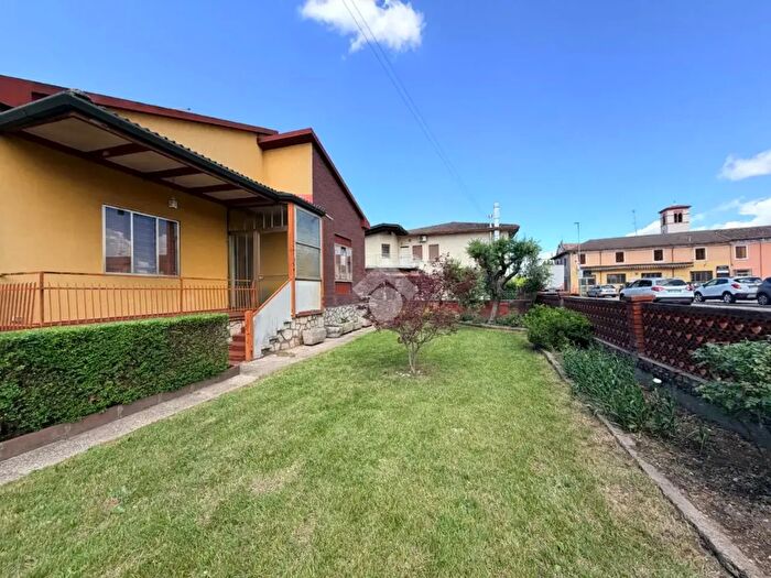Casa quadrilocale in vendita in Bovolone