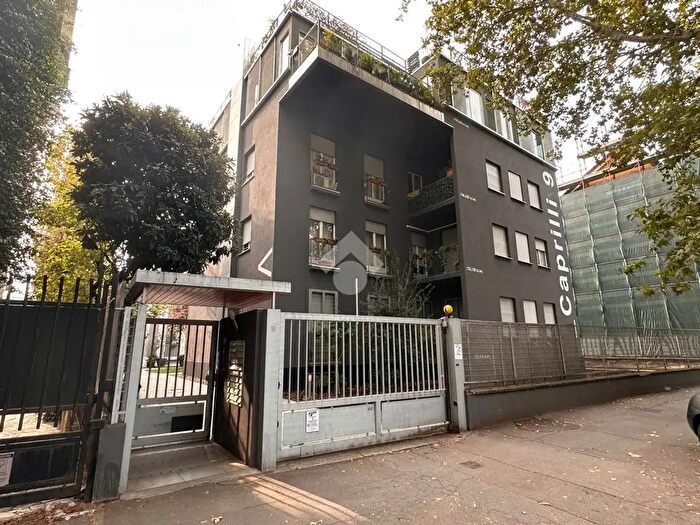 Appartamento bilocale in affitto in Viale Federico Caprilli, Milano