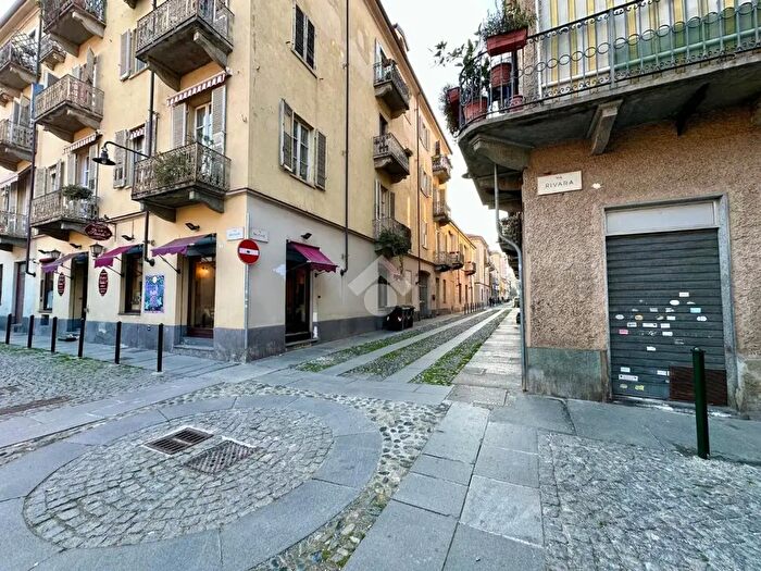 Appartamento bilocale in vendita in Via Musine, Torino