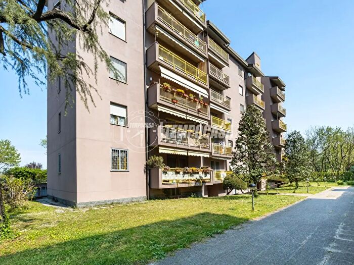 Appartamento trilocale in vendita in Via Aldo Moro, Gorgonzola