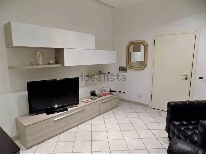 Appartamento quadrilocale in affitto in Via Del Borgo Di San Pietro, Irnerio, Bologna
