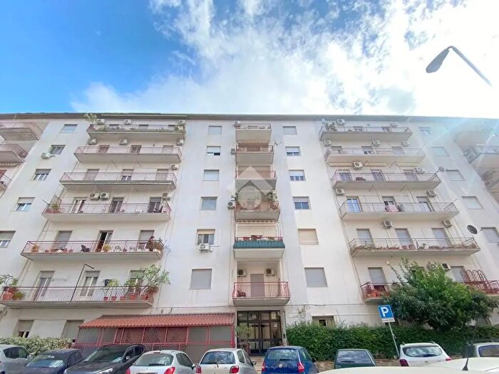 Appartamento monolocale in affitto in Via Carlo Alberto Garufi, Palermo