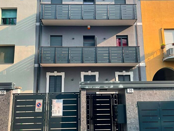 Appartamento bilocale in affitto in Via Carlo Innocenzo Frugoni, Niguarda, Milano