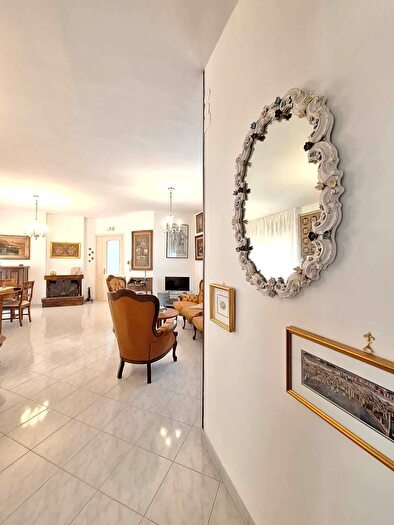 Appartamento trilocale in vendita in Cava De Tirreni