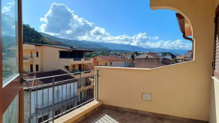 Casa trilocale in vendita in Via Consolare Antica, Capo DOrlando