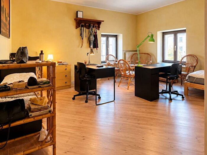 Appartamento trilocale in affitto in Via Eugenio Carpi, Casoretto, Milano