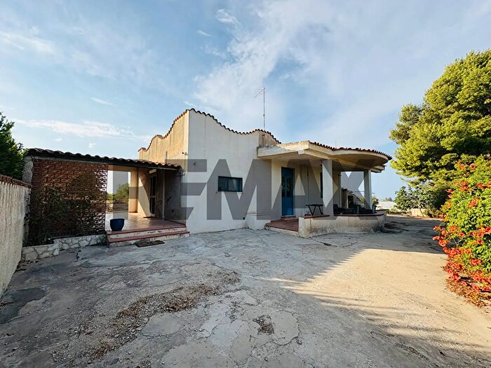 Casa quadrilocale in vendita in Contrada San Lorenzo Snc, Noto