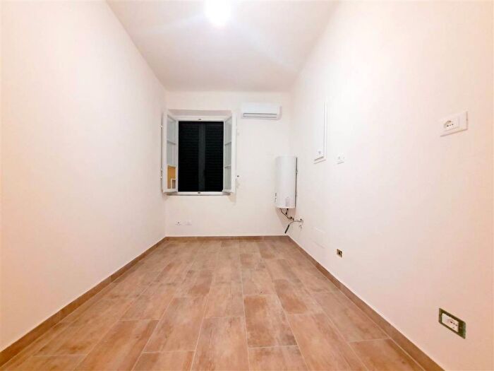 Appartamento bilocale in affitto in Viale Gaetano Luporini, SantAnna, Lucca