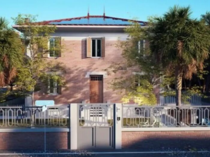 Appartamento trilocale in vendita in Via Carlo Goldoni, Imola