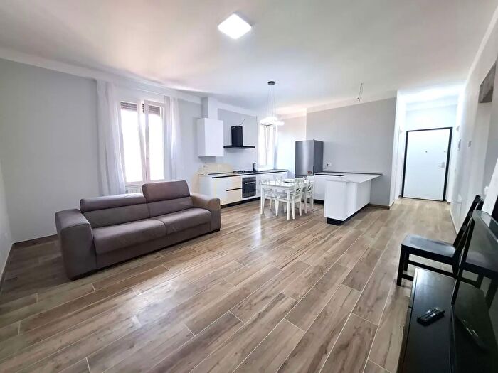 Appartamento trilocale in vendita in Via Sega, Brescia