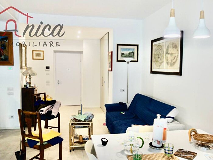 Appartamento trilocale in affitto in Viale San Francesco dAssisi, Semicentro, Trento