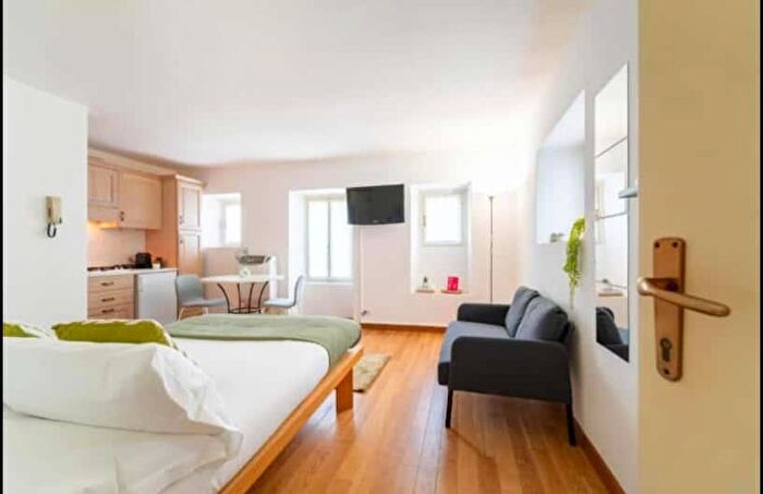 Appartamento monolocale in affitto in Via Ugo Ricci, Tremezzina