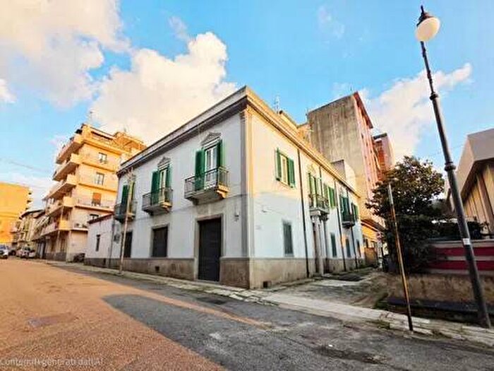 Appartamento trilocale in affitto in Via Garibaldi Traversa A, Centro, Villa San Giovanni