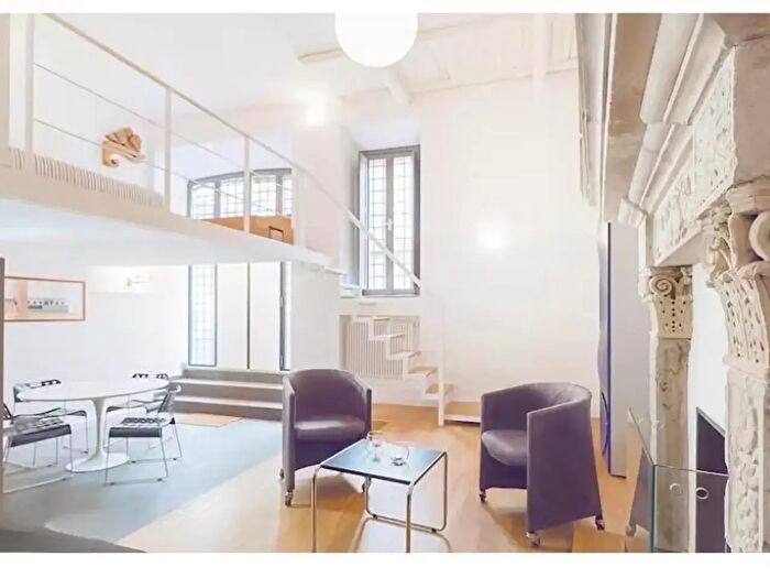 Appartamento bilocale in vendita in Via di San Michele, Roma