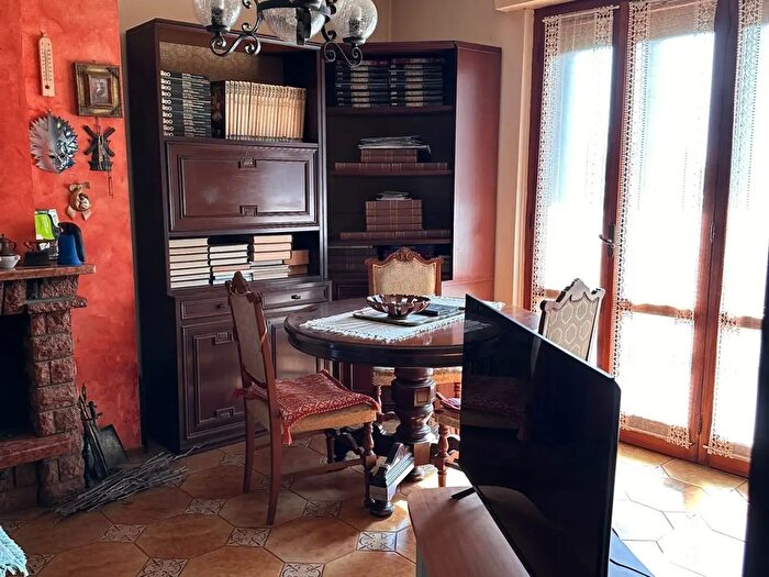 Casa con 6 locali in vendita in Via Provinciale, Castelnuovo Magra