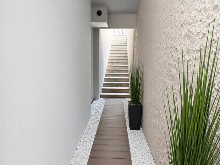 Appartamento quadrilocale in vendita in Viale Bligny, Milano