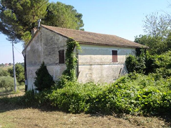 Casa con 5 locali in vendita in Via Antico, Belvedere Ostrense