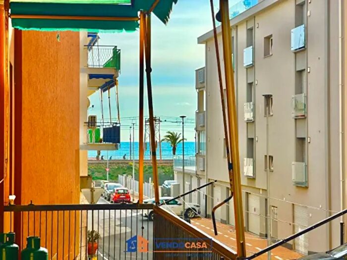 Appartamento trilocale in vendita in Via Orti, Borghetto Santo Spirito