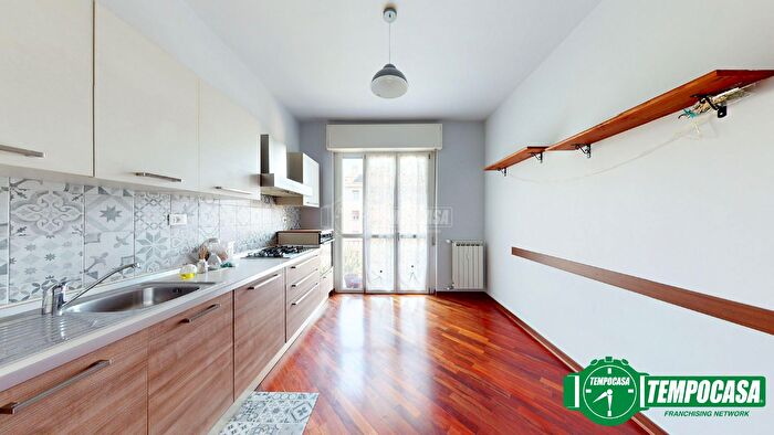 Appartamento quadrilocale in vendita in Viale Stazione Centrale, Ovada