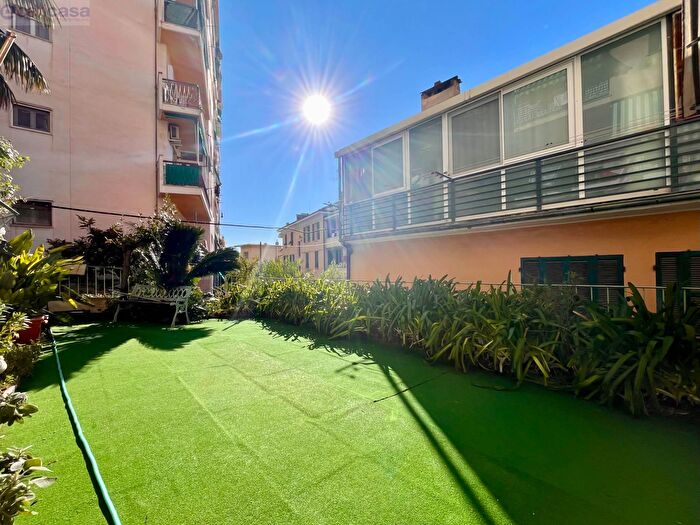 Appartamento trilocale in vendita in Via Galileo Galilei, Sanremo