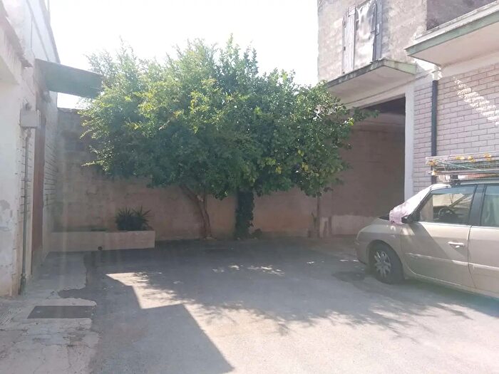 Casa con 6 locali in vendita in Via Pantanelli, Bitonto