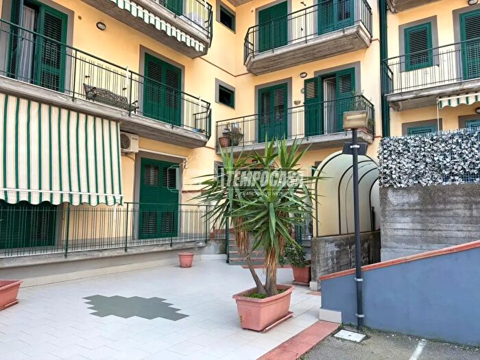 Appartamento quadrilocale in vendita in Via Immacolata, Catania