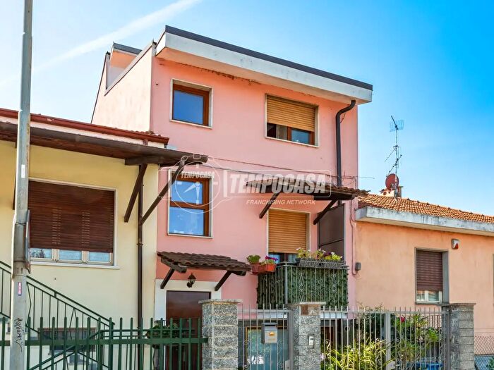 Casa con 5 locali in vendita in Strada Mongina Bis, Moncalieri