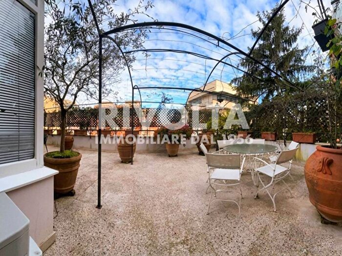 Appartamento trilocale in affitto in Via Valdagno, Fleming, Roma