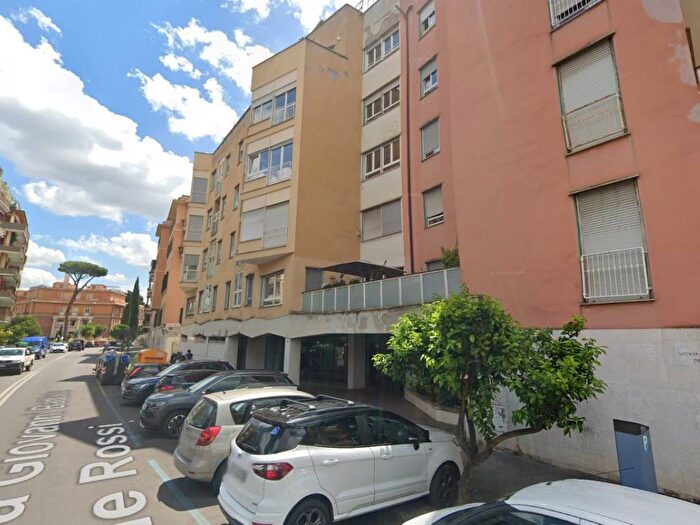 Casa trilocale in affitto in Via Giovanni Battista De Rossi, Bologna, Roma