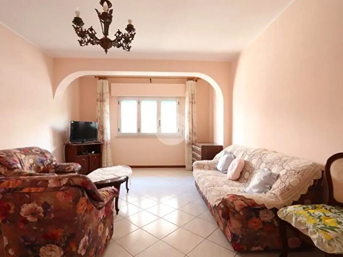 Appartamento quadrilocale in vendita in Via Oglio, Alba Adriatica